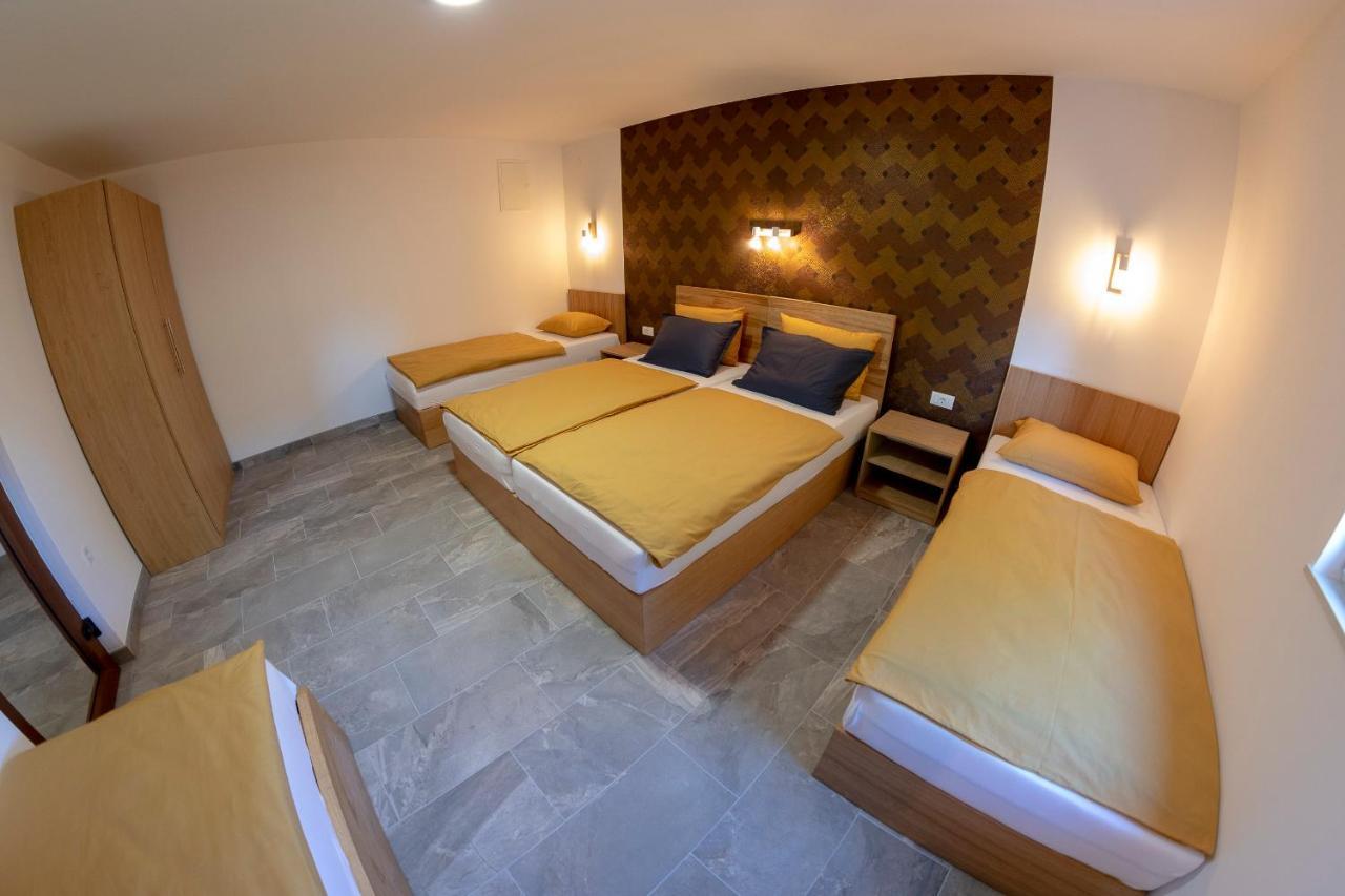 Apartment Vila Tara Bihać Exteriör bild