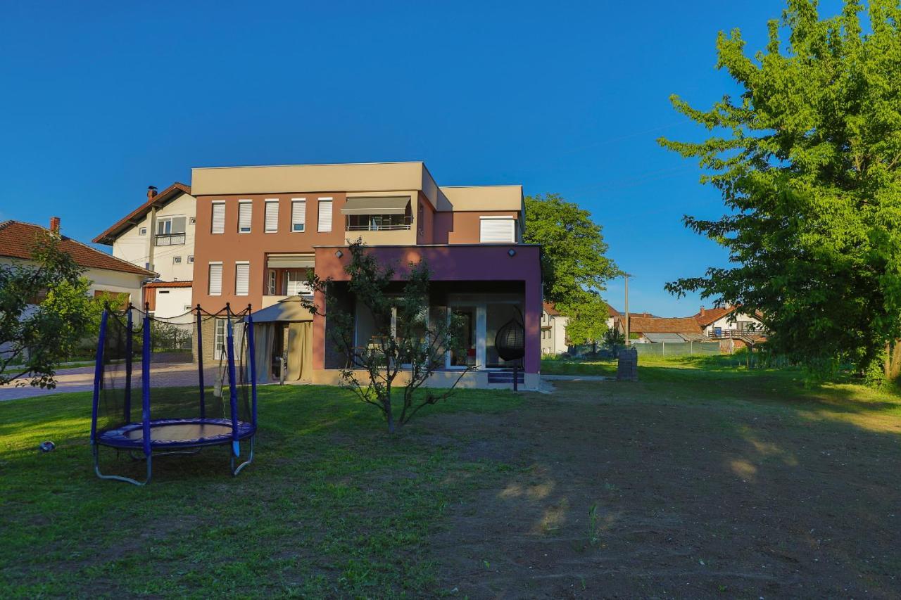 Apartment Vila Tara Bihać Exteriör bild