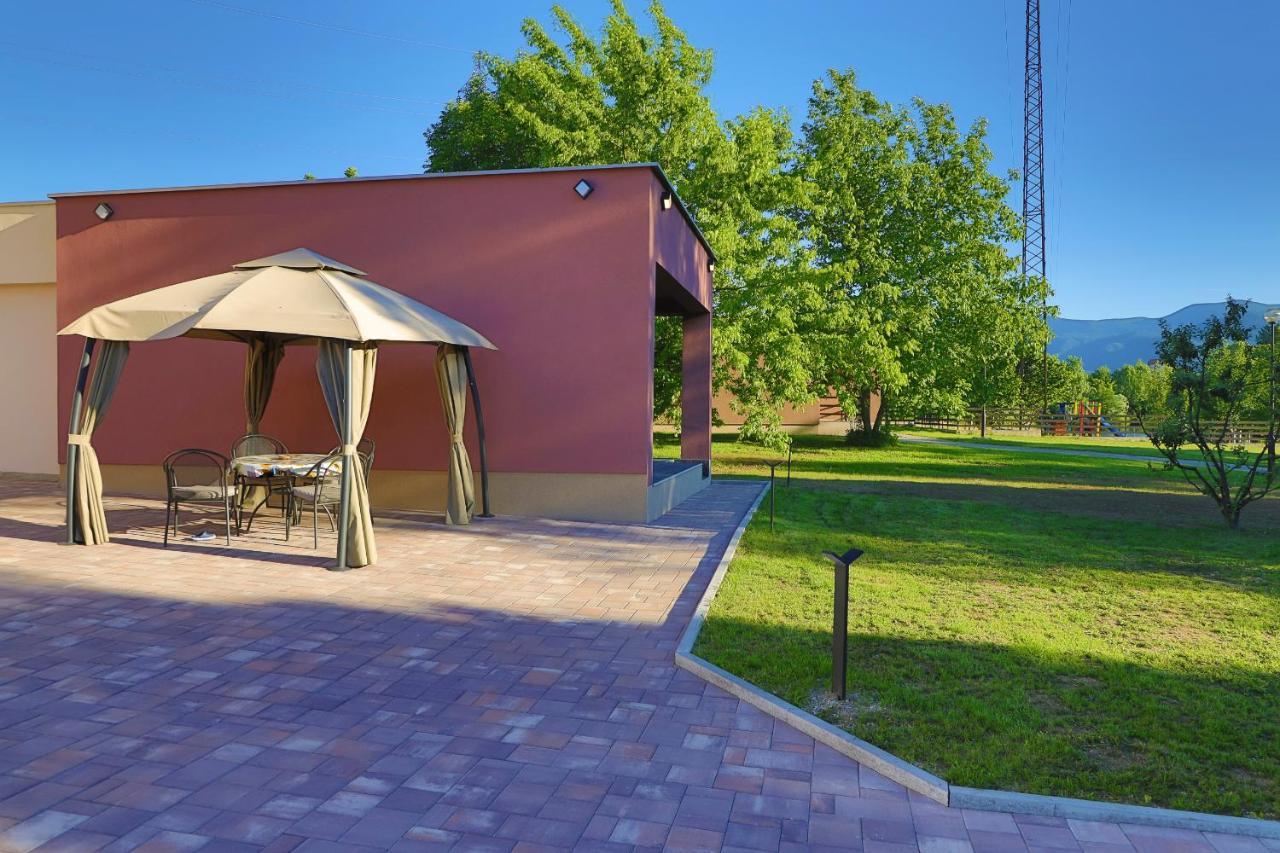 Apartment Vila Tara Bihać Exteriör bild