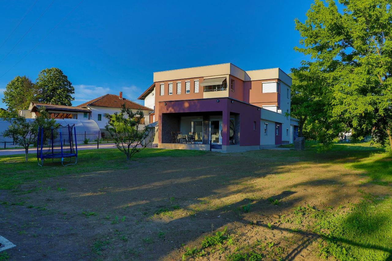 Apartment Vila Tara Bihać Exteriör bild
