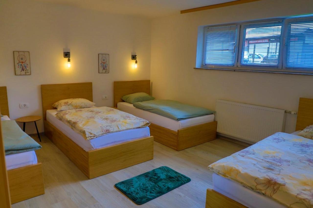 Apartment Vila Tara Bihać Exteriör bild