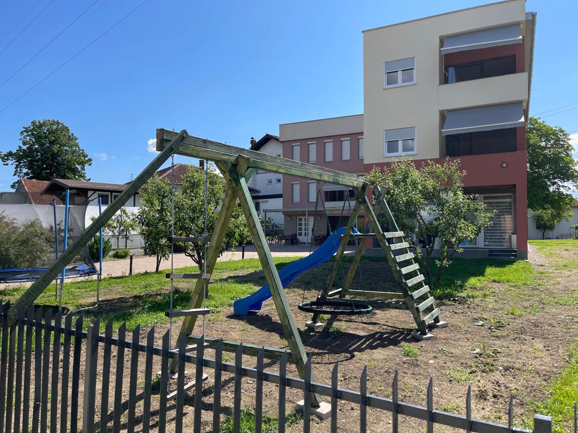 Apartment Vila Tara Bihać Exteriör bild