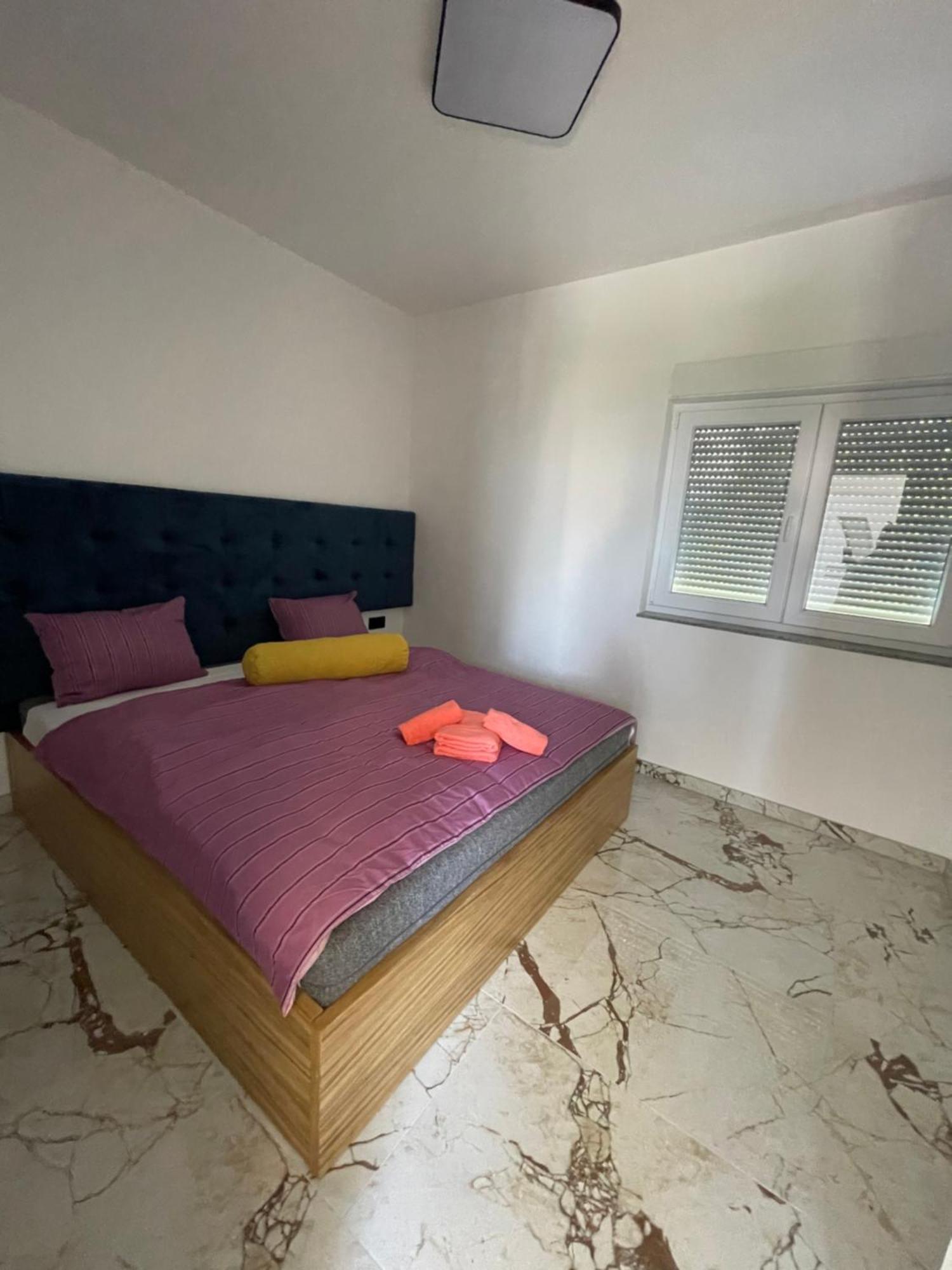 Apartment Vila Tara Bihać Exteriör bild