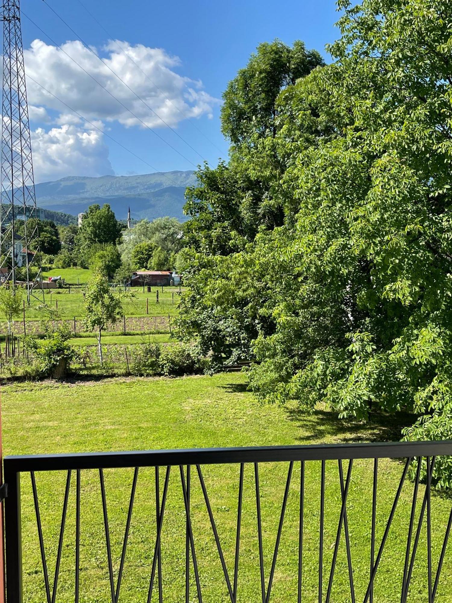 Apartment Vila Tara Bihać Exteriör bild
